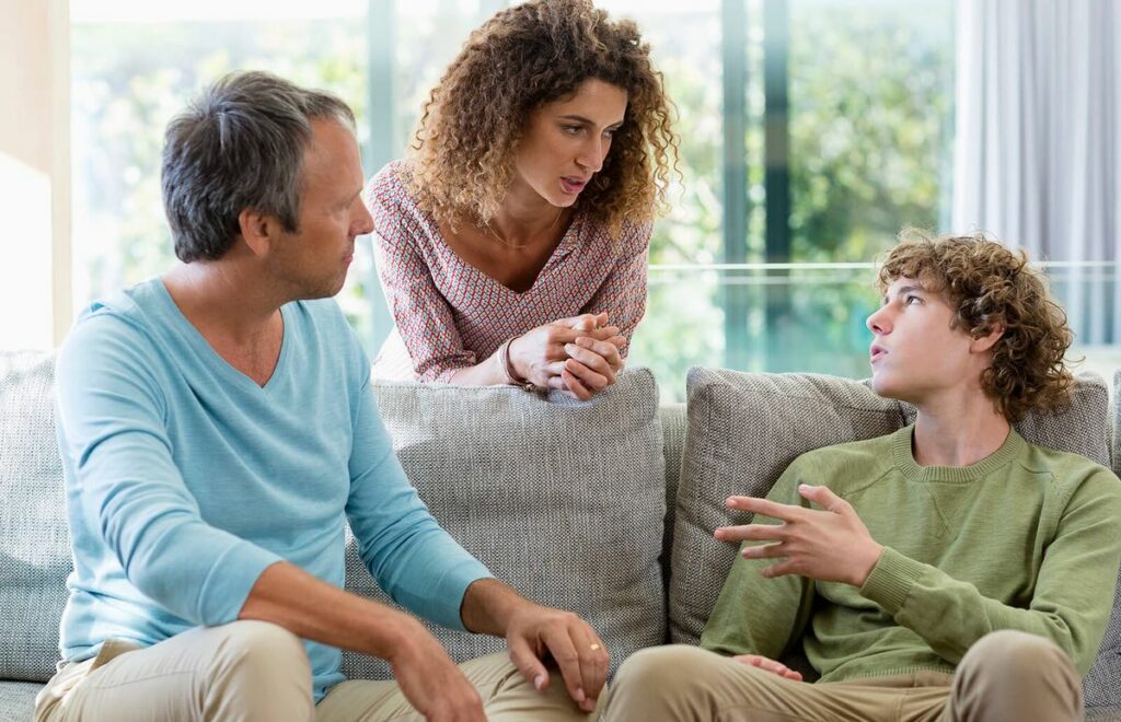 BALANCING TEENAGER INDEPENDENCE AMAZING TIPS